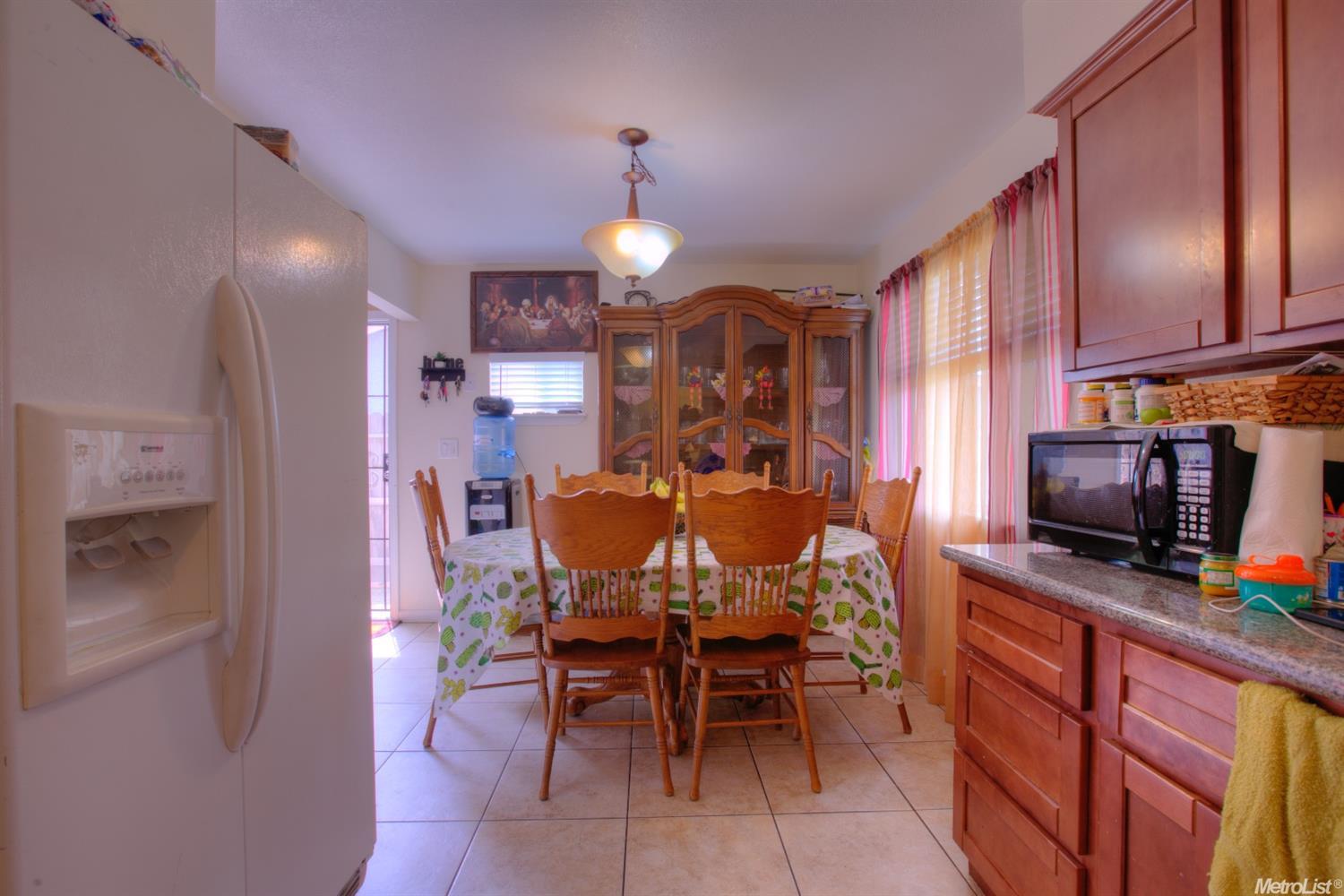 401 S Emerald Ave, Modesto, CA 95351 photo 9