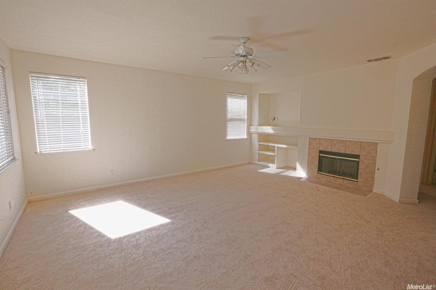 516 Dimensions St, Modesto, CA 95356 photo 3