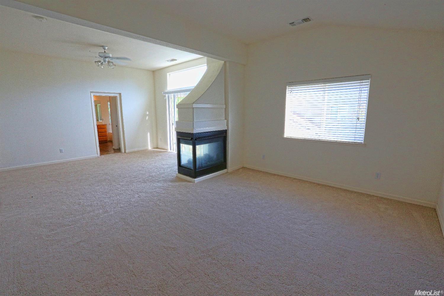 516 Dimensions St, Modesto, CA 95356 photo 8