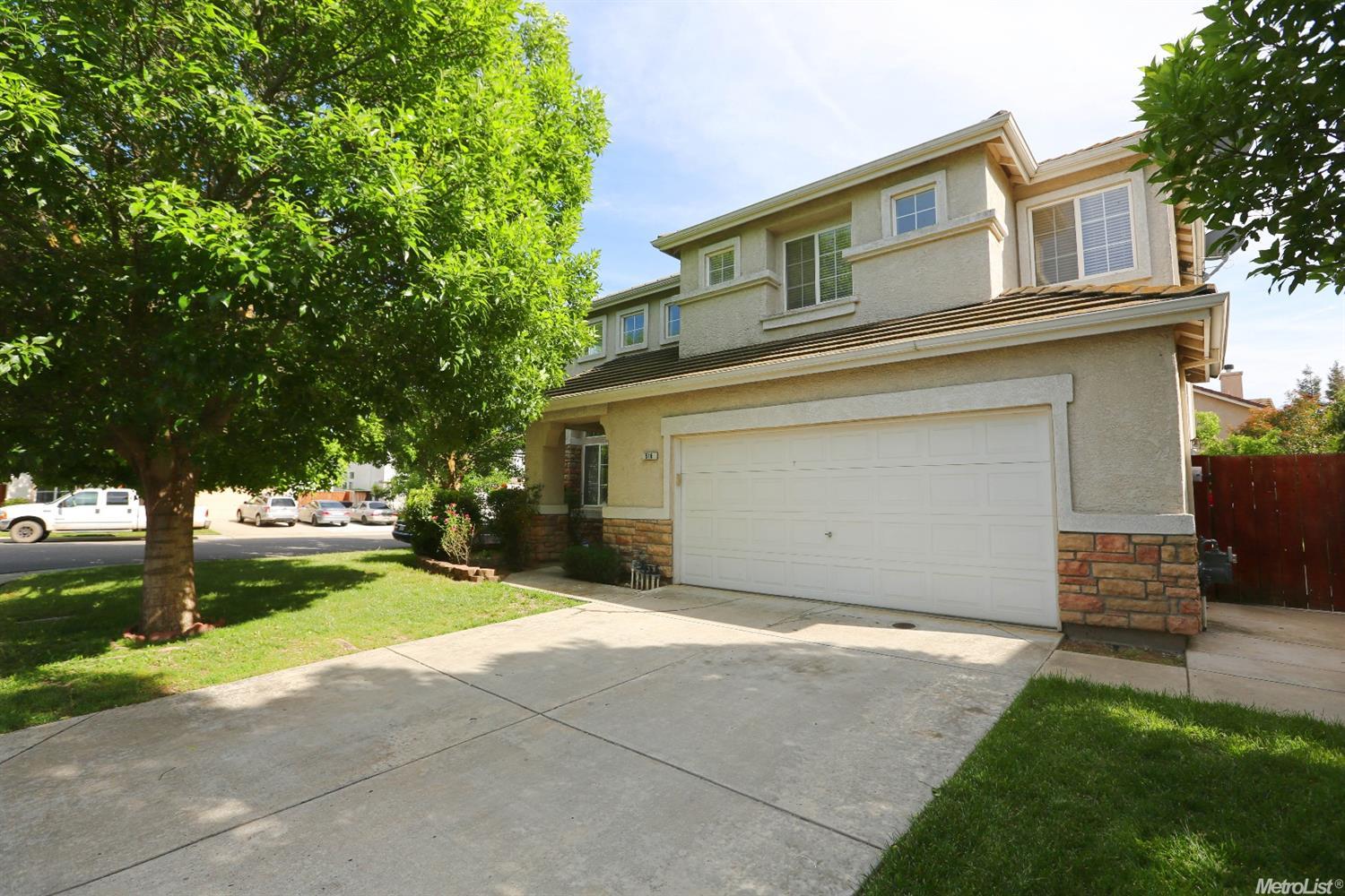 516 Dimensions St, Modesto, CA 95356 photo 1
