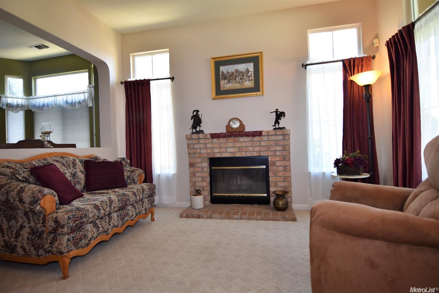 382 Memory Ln, Turlock, CA 95382 photo 4
