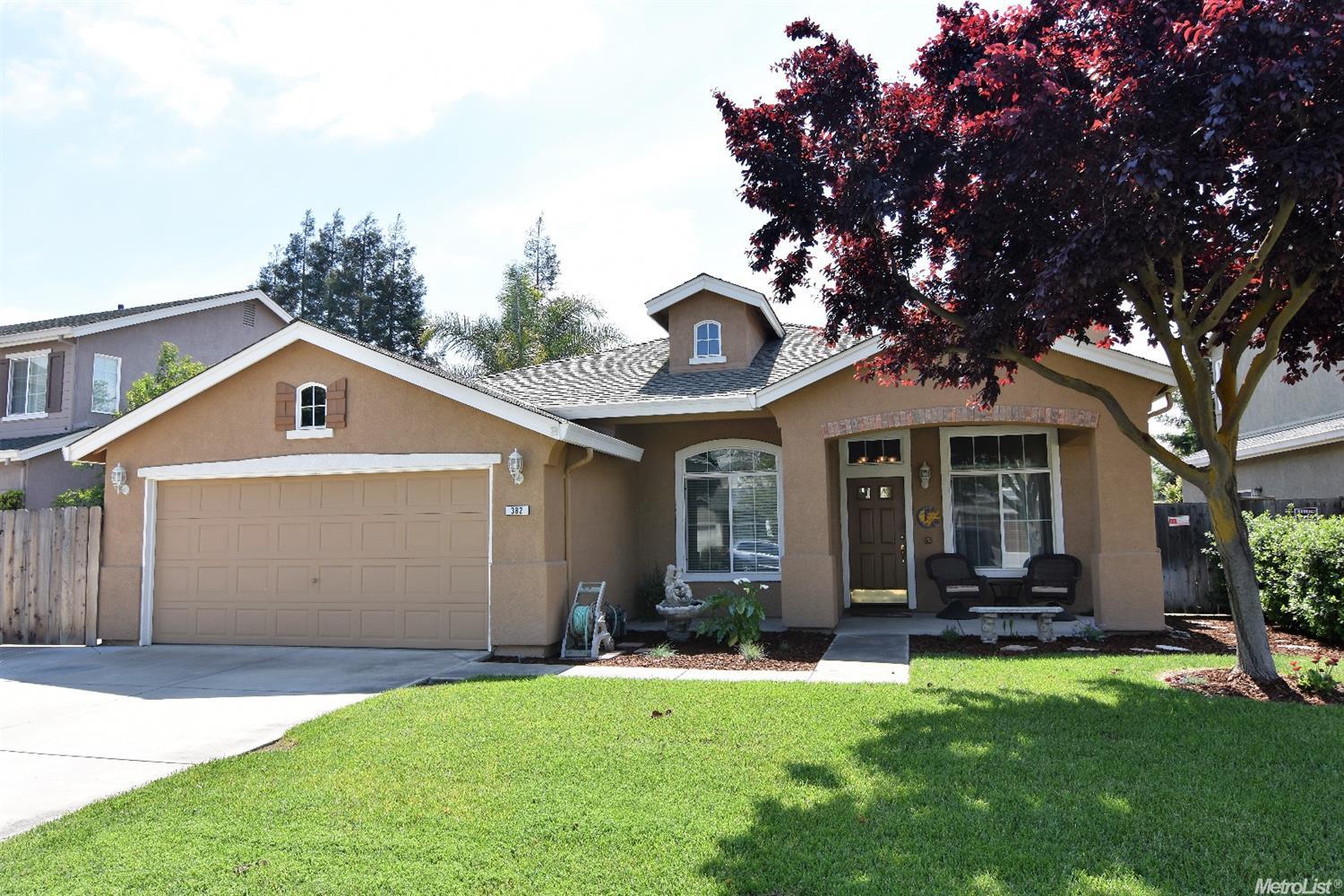 382 Memory Ln, Turlock, CA 95382 photo 1