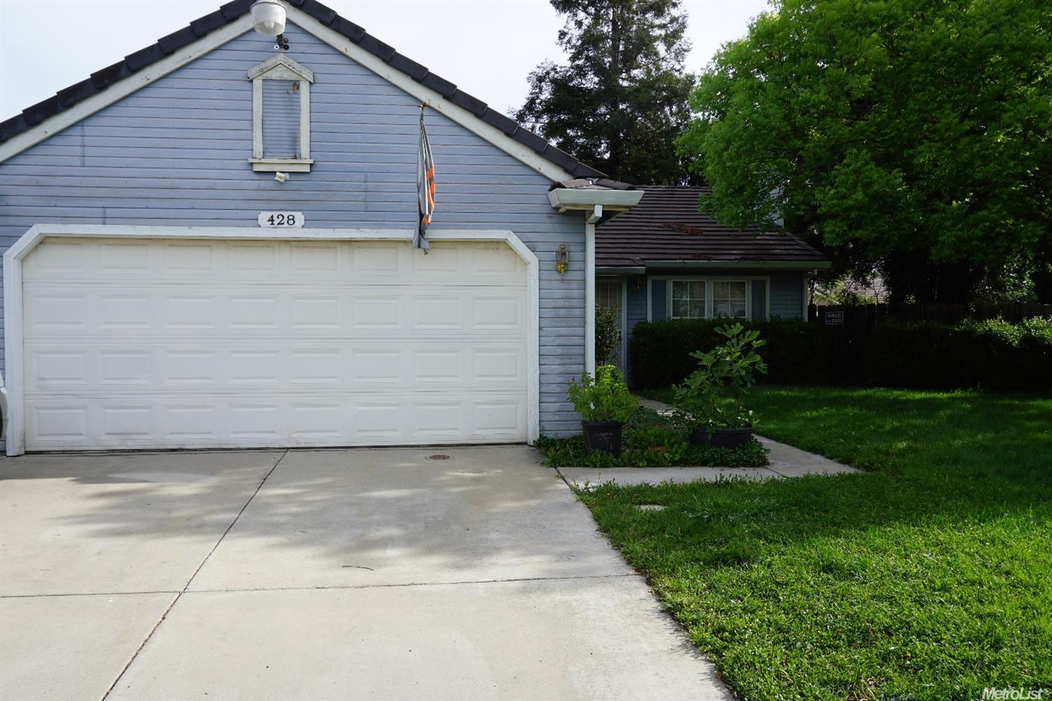 428 Beufort Ct, Modesto, CA 95357 photo 2