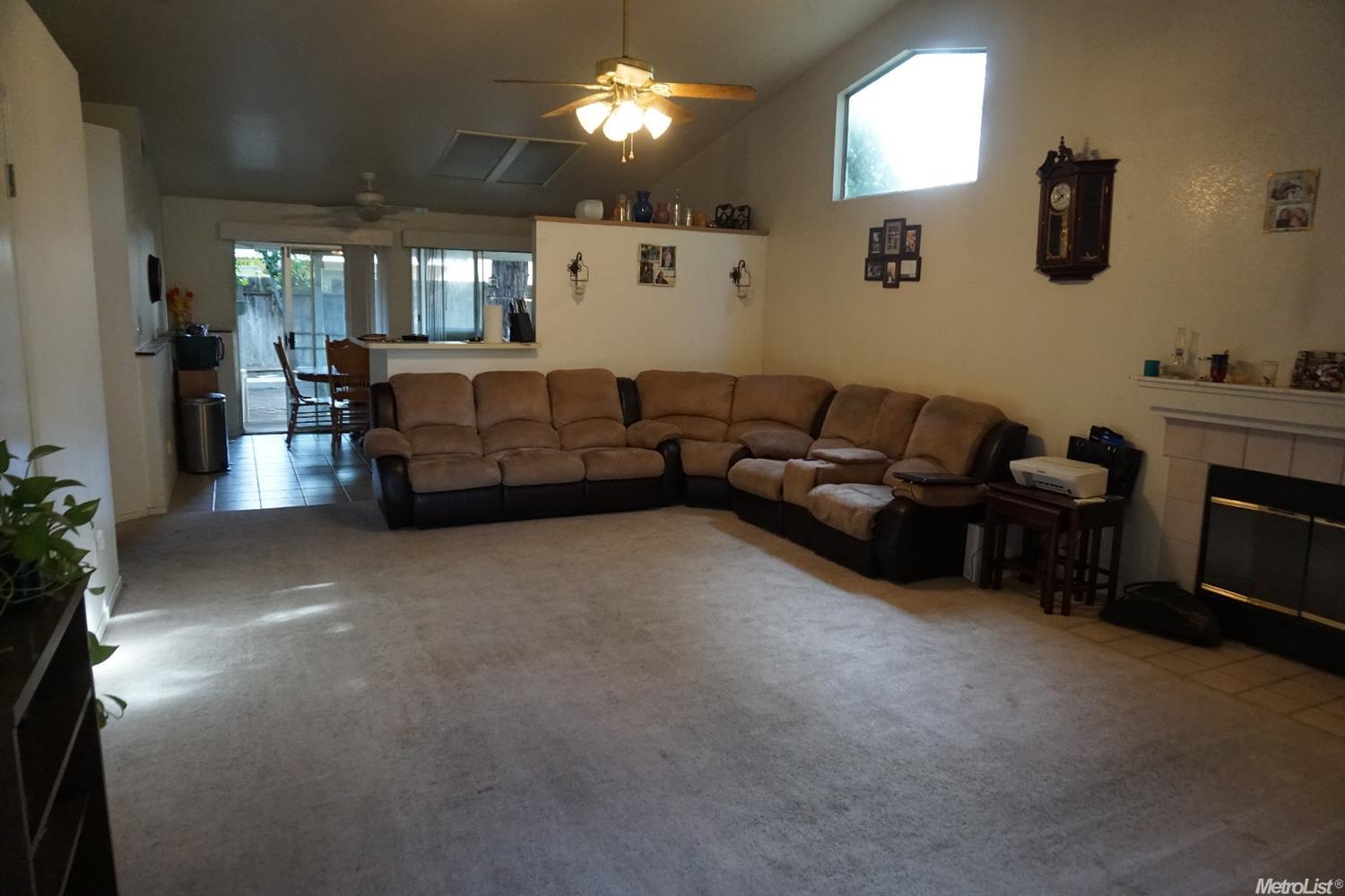 428 Beufort Ct, Modesto, CA 95357 photo 3