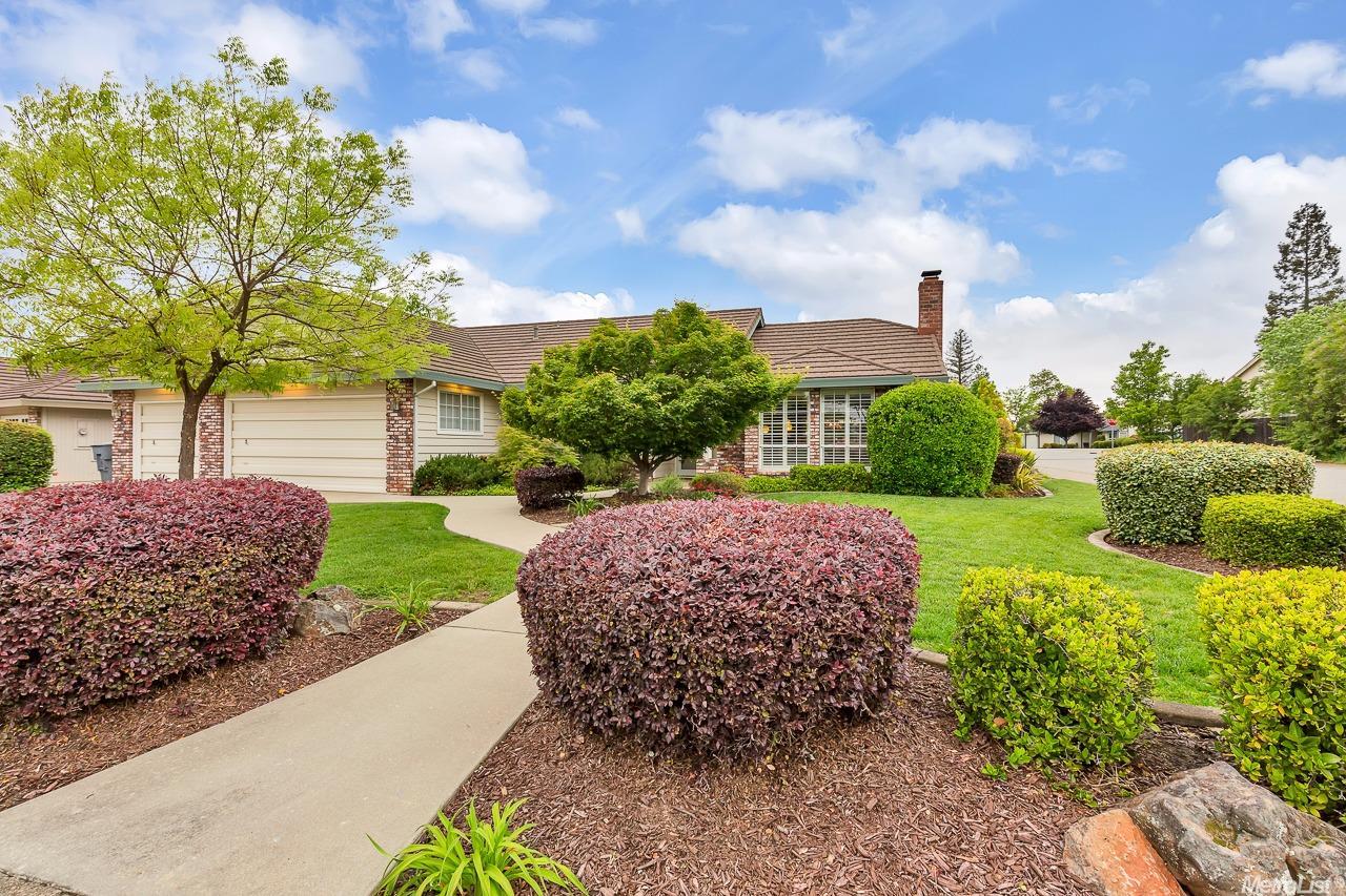 5704 Bluffs Dr, Rocklin, CA 95765 photo 2