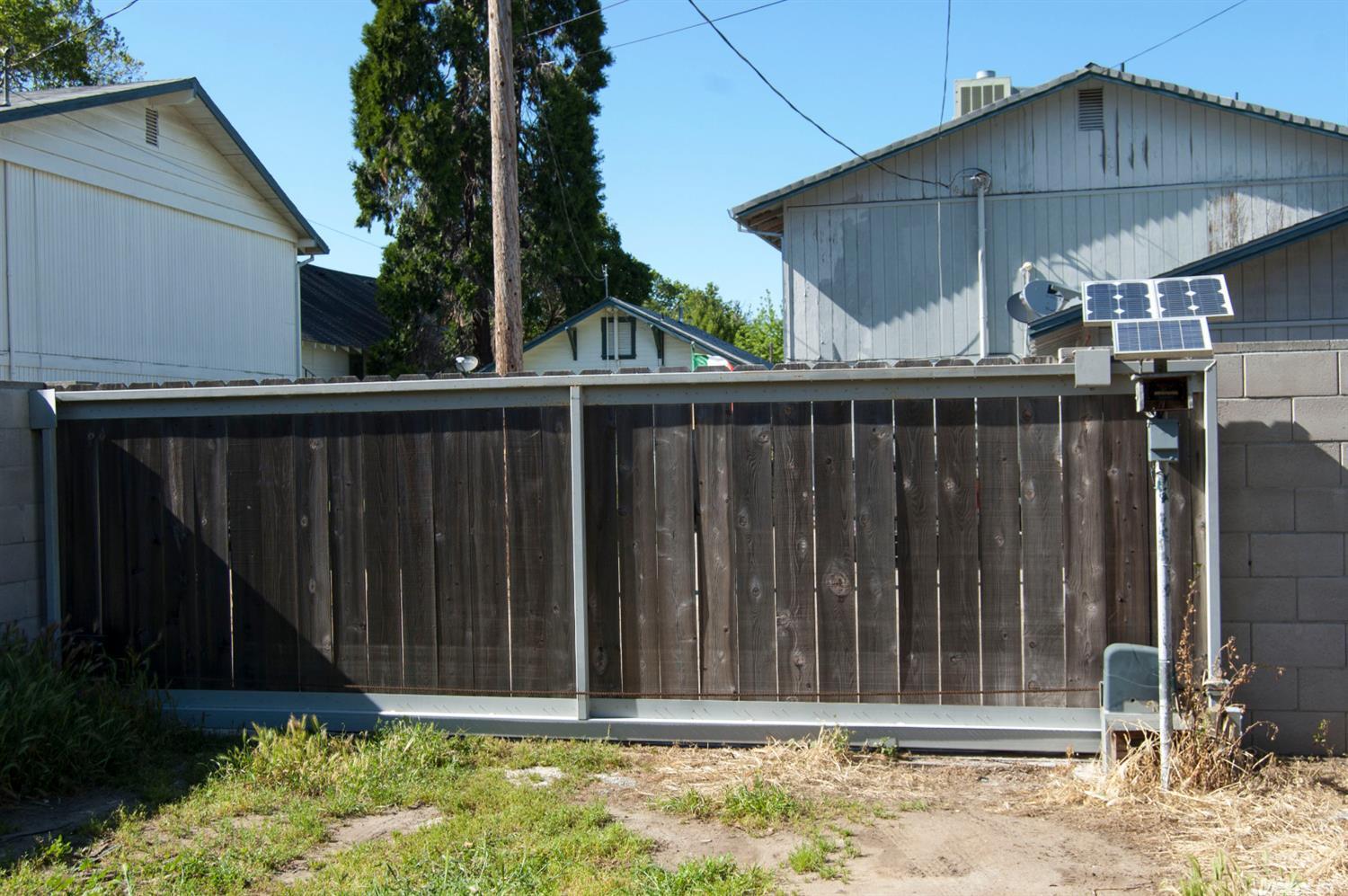 309 Flora St, Lodi, CA 95240 photo 17