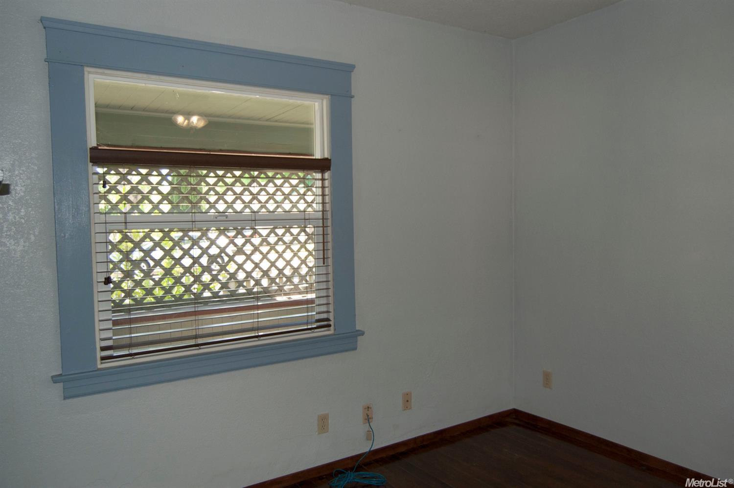 309 Flora St, Lodi, CA 95240 photo 4