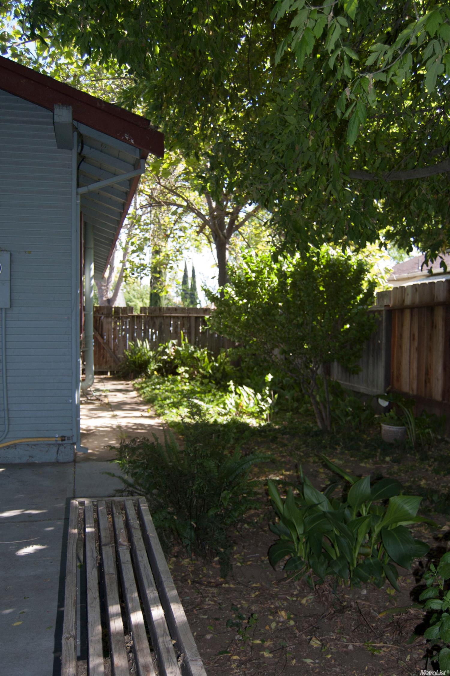 309 Flora St, Lodi, CA 95240 photo 14