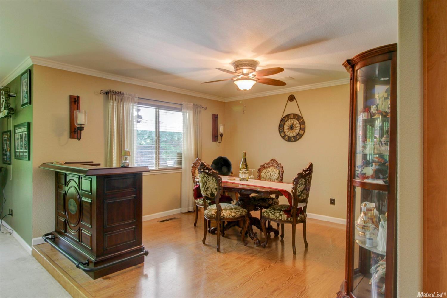 1012 Bristol Ln, Modesto, CA 95350 photo 8