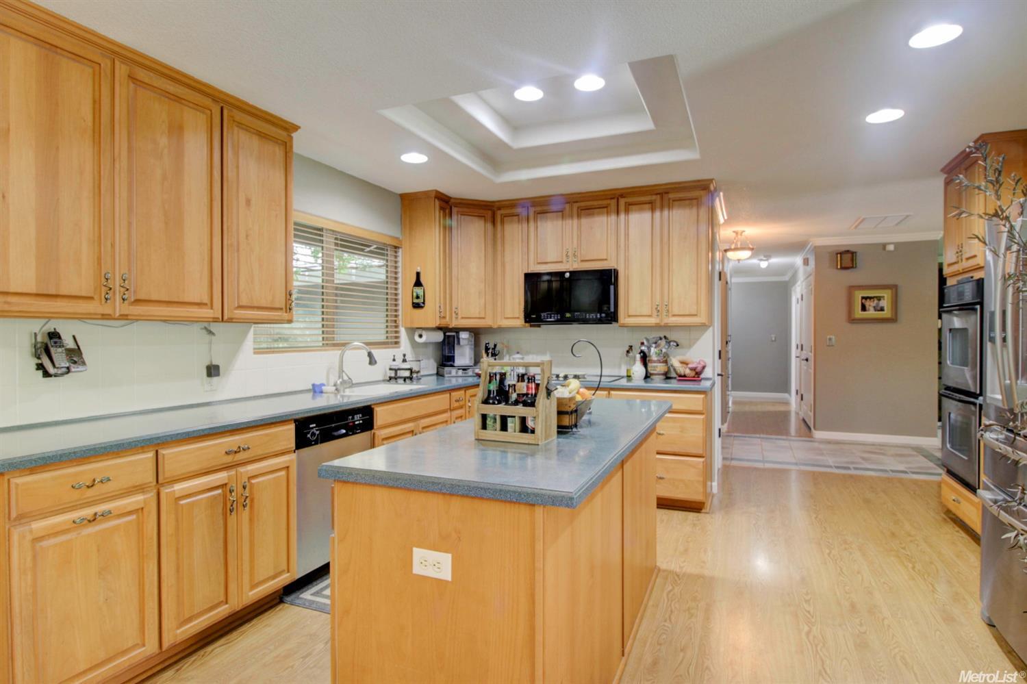1012 Bristol Ln, Modesto, CA 95350 photo 11