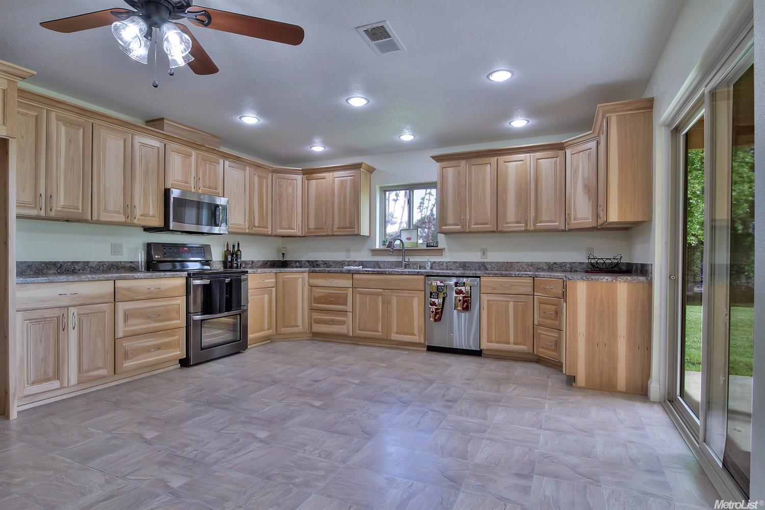 8534 El Verano Ave, Elverta, CA 95626 photo 12