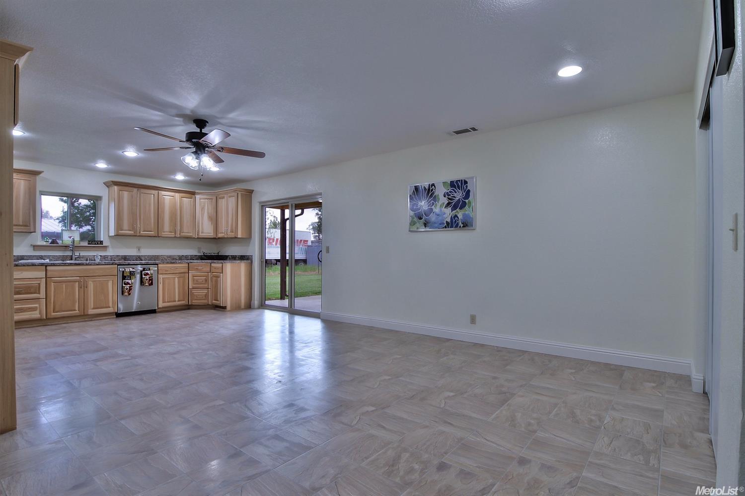 8534 El Verano Ave, Elverta, CA 95626 photo 10