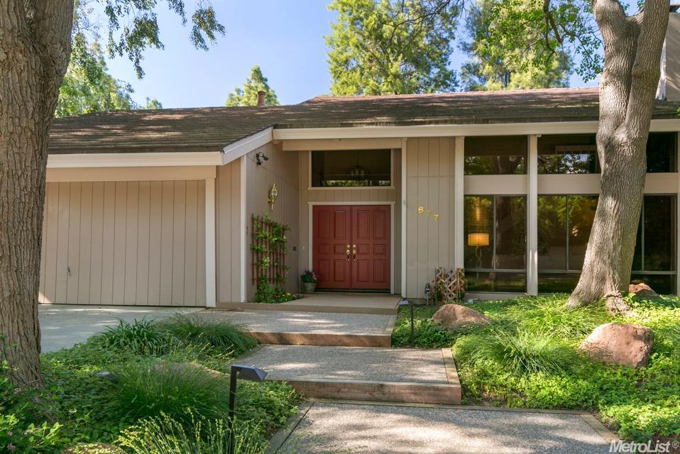 677 Bianco Ct, Davis, CA 95616 photo 2