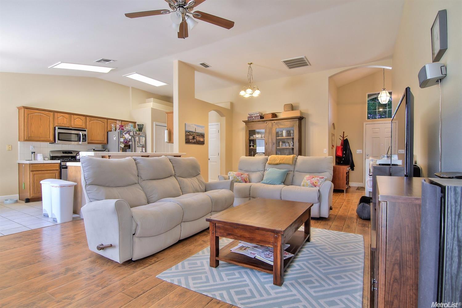 936 Gerling Ct, Galt, CA 95632 photo 9