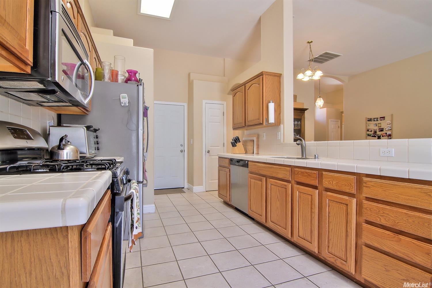936 Gerling Ct, Galt, CA 95632 photo 12