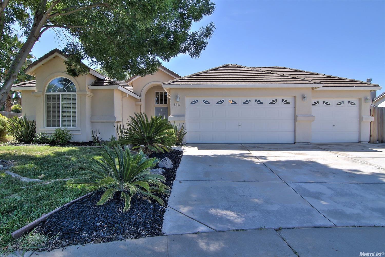 936 Gerling Ct, Galt, CA 95632 photo 2