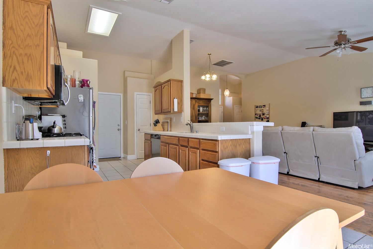 936 Gerling Ct, Galt, CA 95632 photo 10
