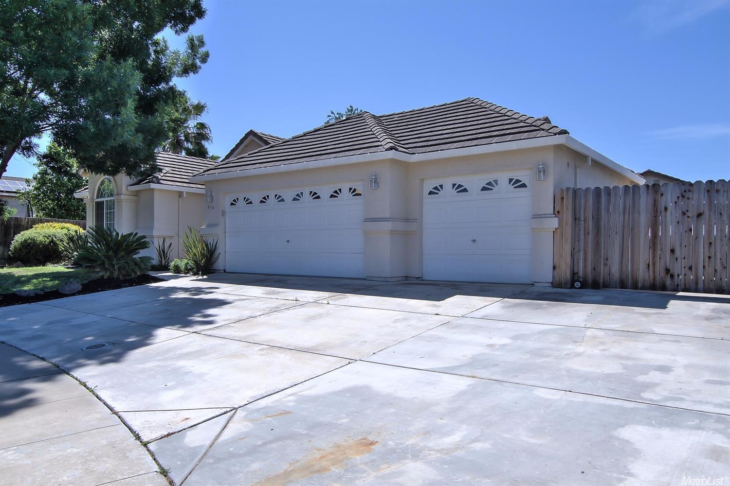 936 Gerling Ct, Galt, CA 95632 photo 3