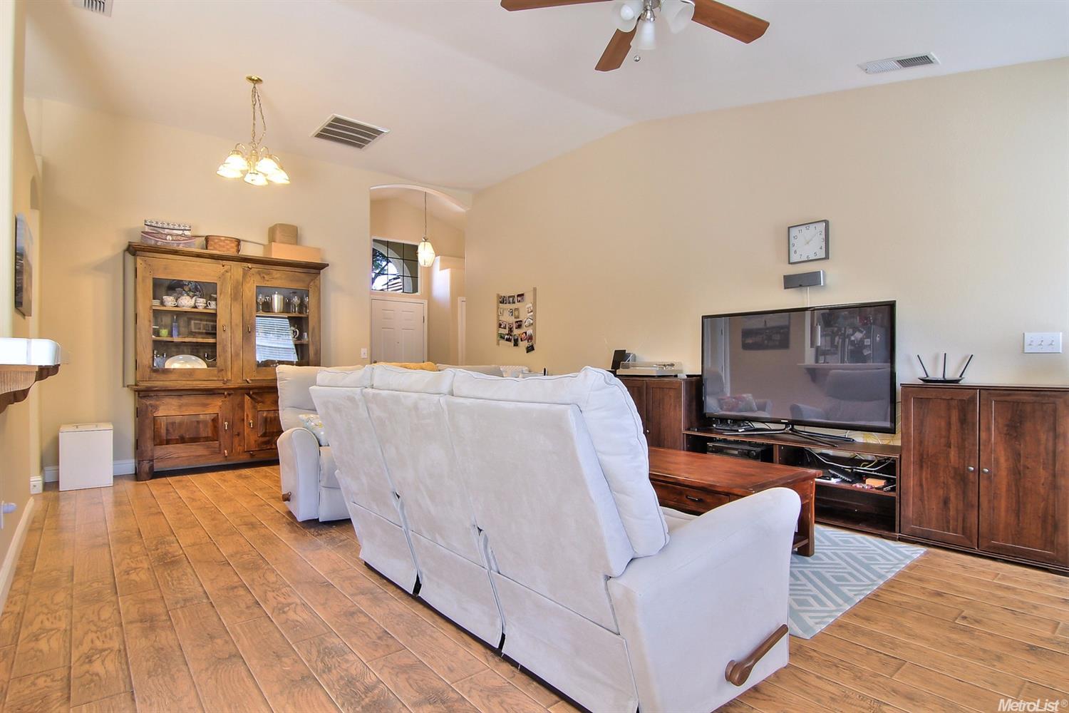 936 Gerling Ct, Galt, CA 95632 photo 8