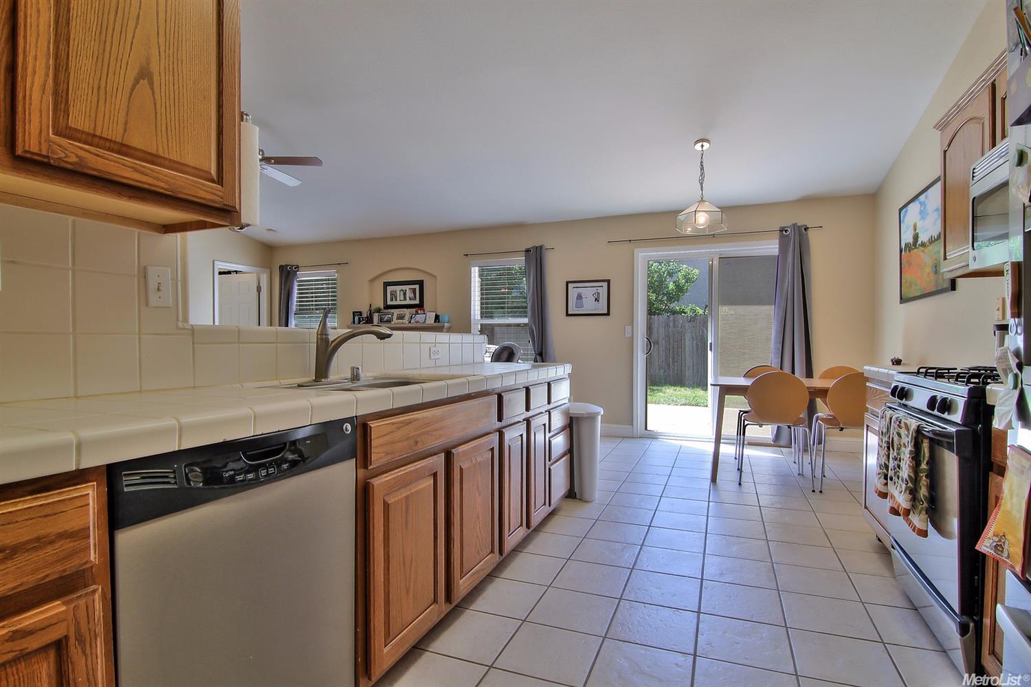 936 Gerling Ct, Galt, CA 95632 photo 14