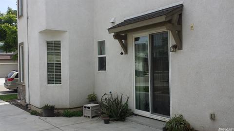 1667 Gathering Ln, Manteca, CA 95337 photo 3