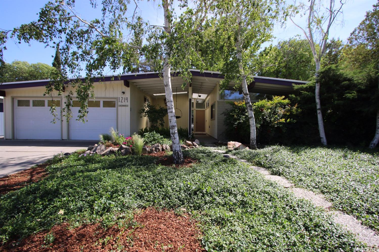 1214 Villanova, Davis, CA 95616 photo 2
