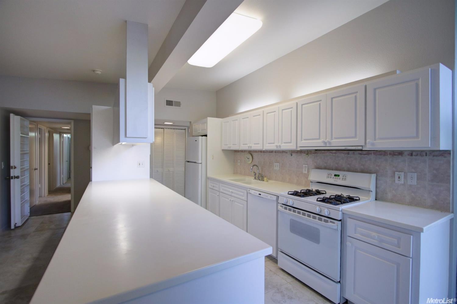1214 Villanova, Davis, CA 95616 photo 5