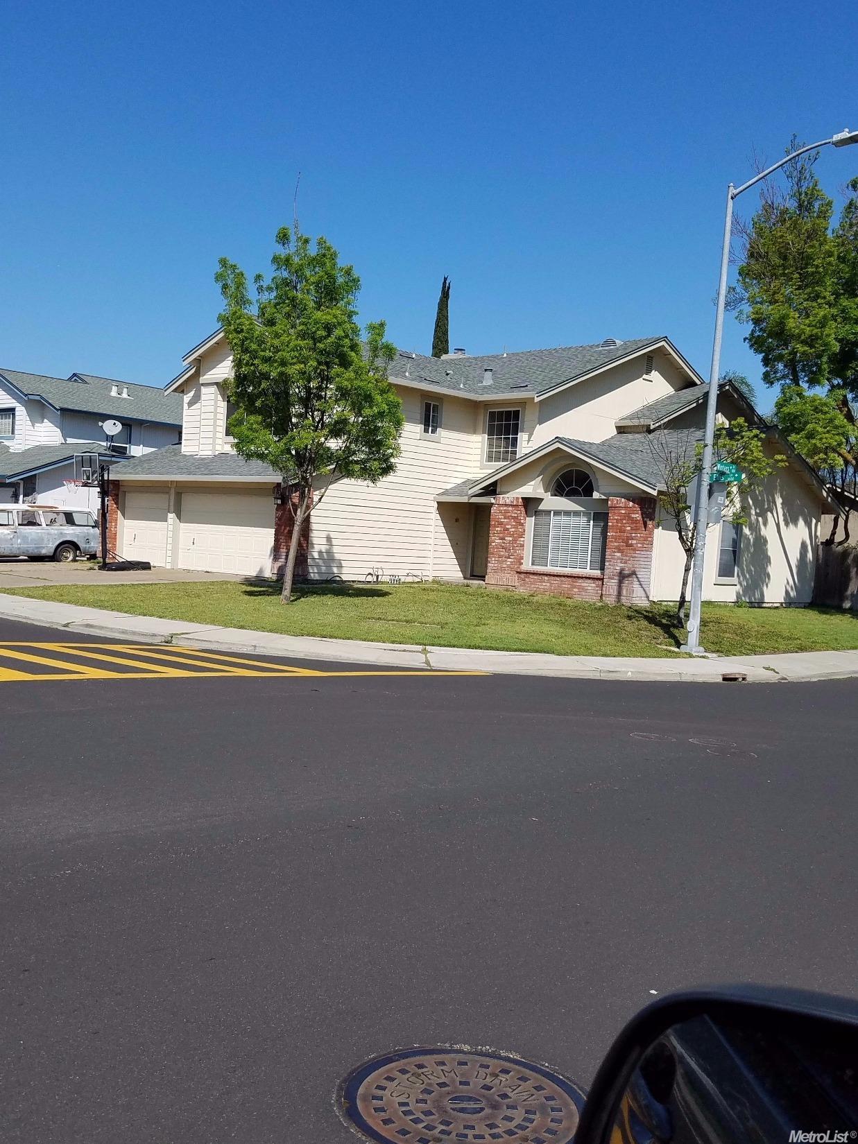 1613 Ellis Ln, Manteca, CA 95337 photo 1