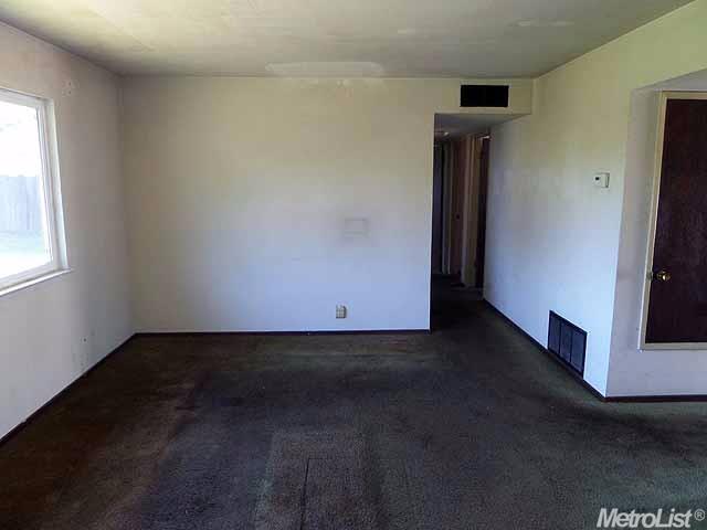 1325 Aurora St, Modesto, CA 95351 photo 9