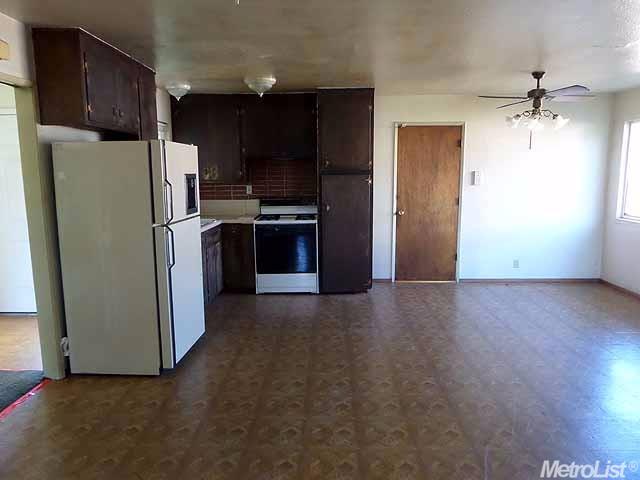 1325 Aurora St, Modesto, CA 95351 photo 5