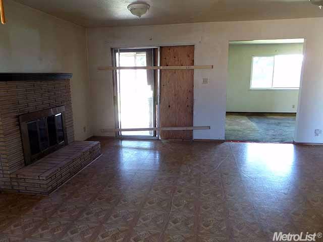 1325 Aurora St, Modesto, CA 95351 photo 6