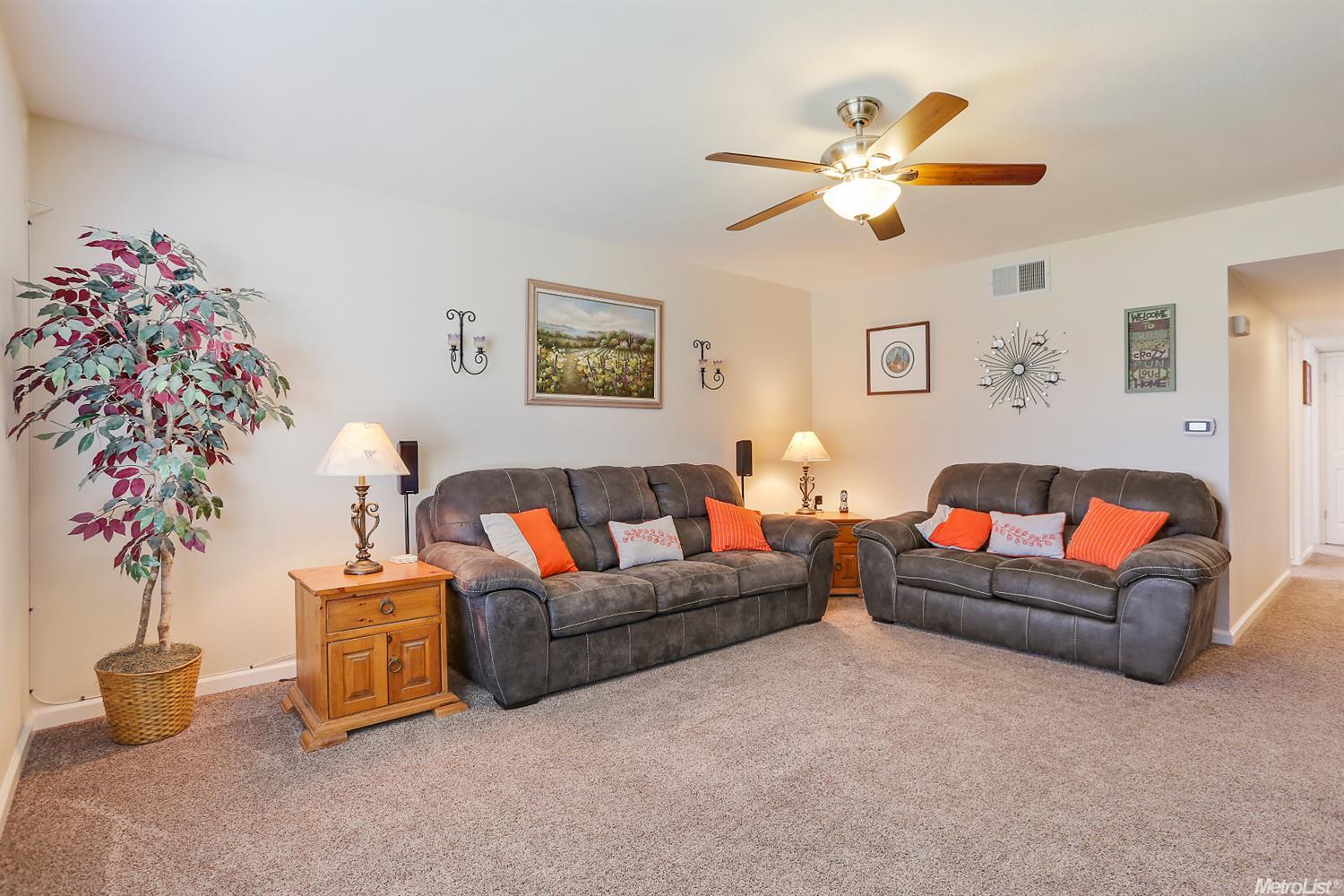 2131 Corbin Ln, Lodi, CA 95242 photo 2