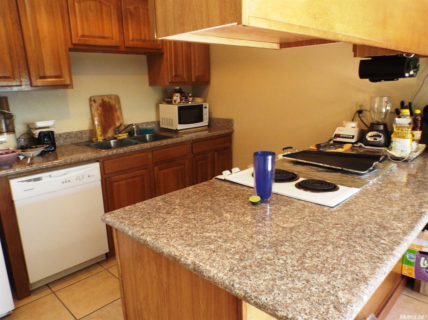5912 Bourbon Dr, Carmichael, CA 95608 photo 4