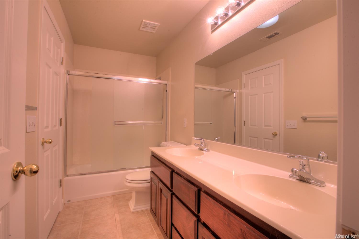 3324 Creekbed Ct, Modesto, CA 95355 photo 12
