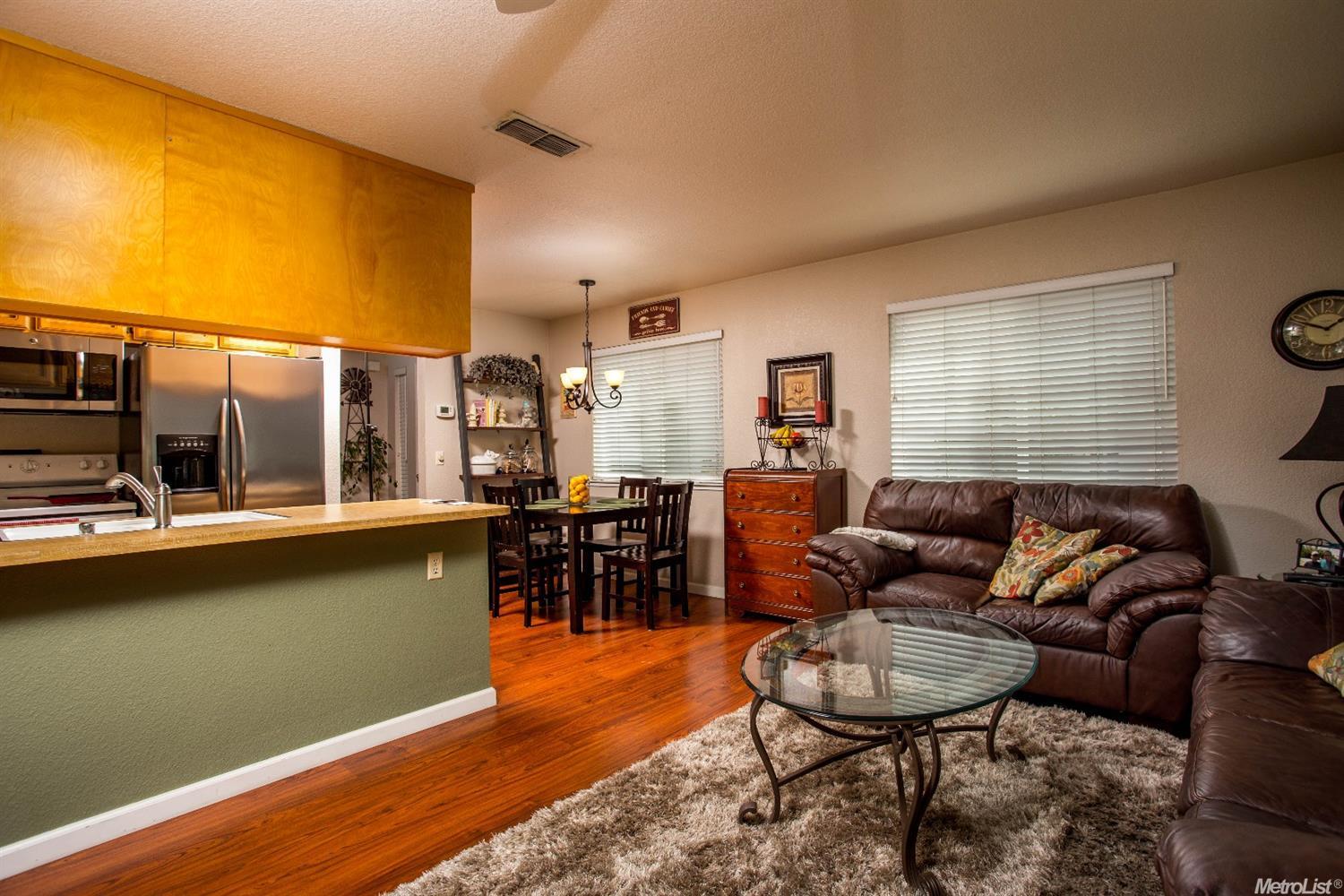428 Benjamin Pl, Manteca, CA 95337 photo 2