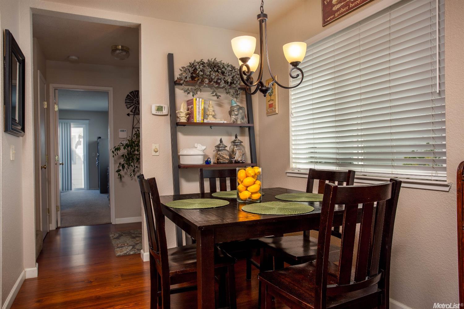 428 Benjamin Pl, Manteca, CA 95337 photo 4
