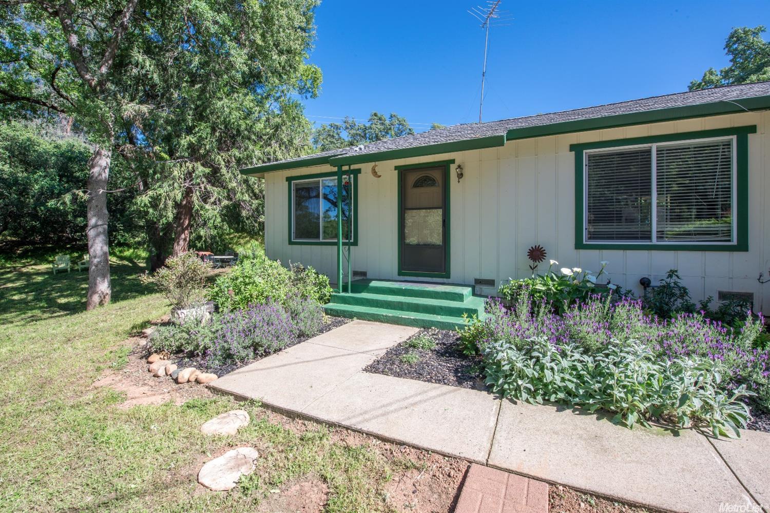 4382 Blanchard Rd, Placerville, CA 95667 photo 2