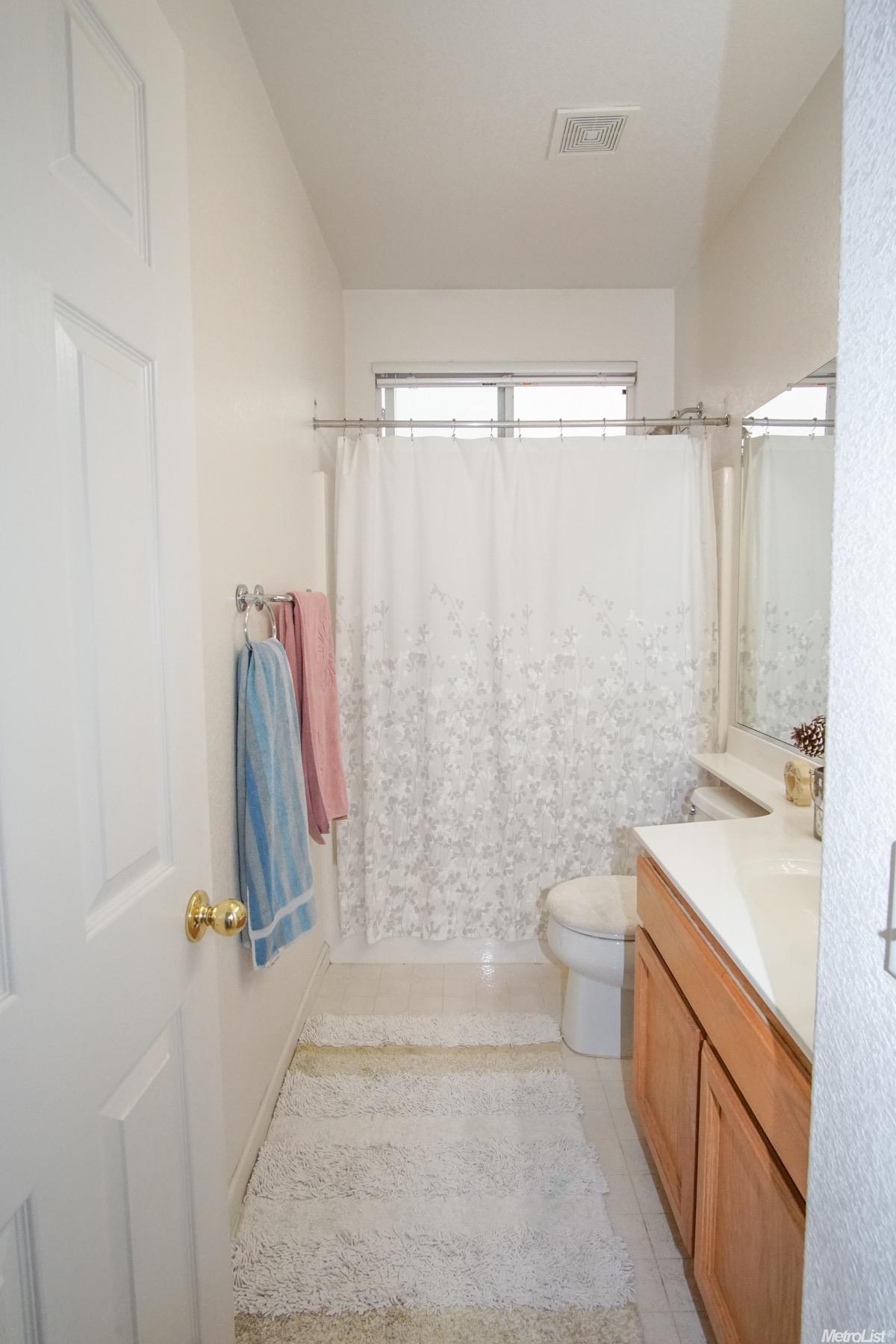 8328 White Spruce Dr, Antelope, CA 95843 photo 9