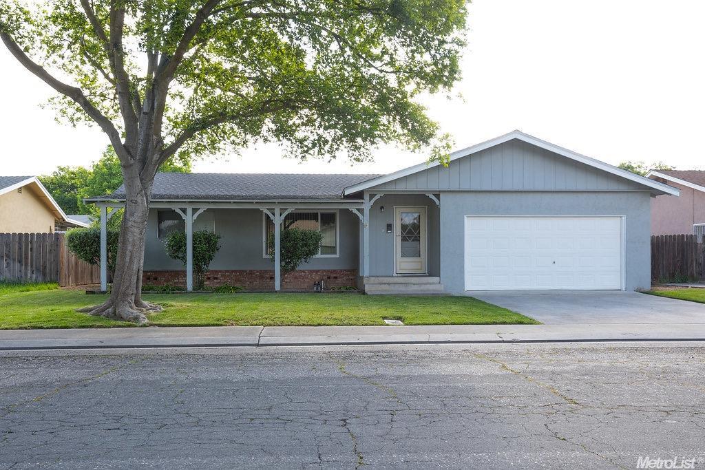 1816 Devin Dr, Modesto, CA 95355 photo 1
