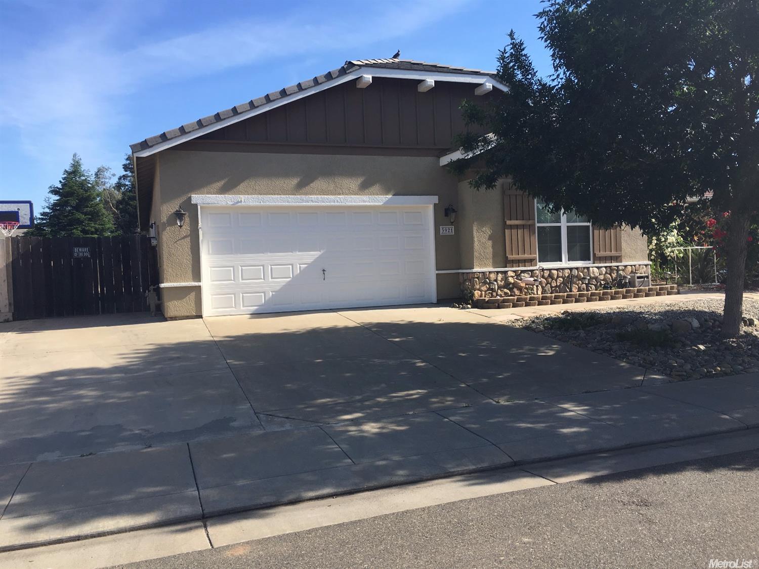 3921 Fallen Oak Dr, Modesto, CA 95355 photo 1