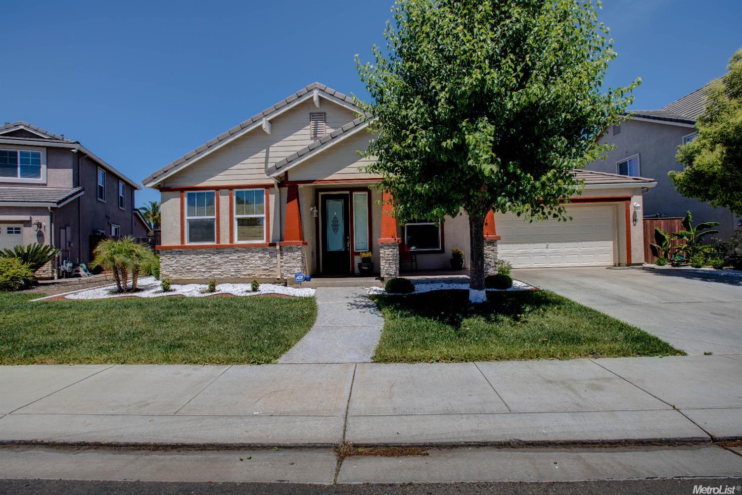 1543 Oasis Ln, Patterson, CA 95363 photo 1