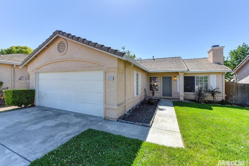 8425 Falcon View Dr, Antelope, CA 95843 photo 1