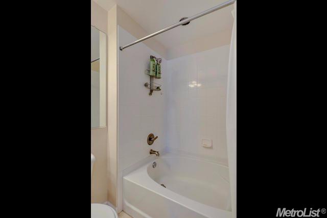 1818 Moore Blvd #214, Davis, CA 95618 photo 16