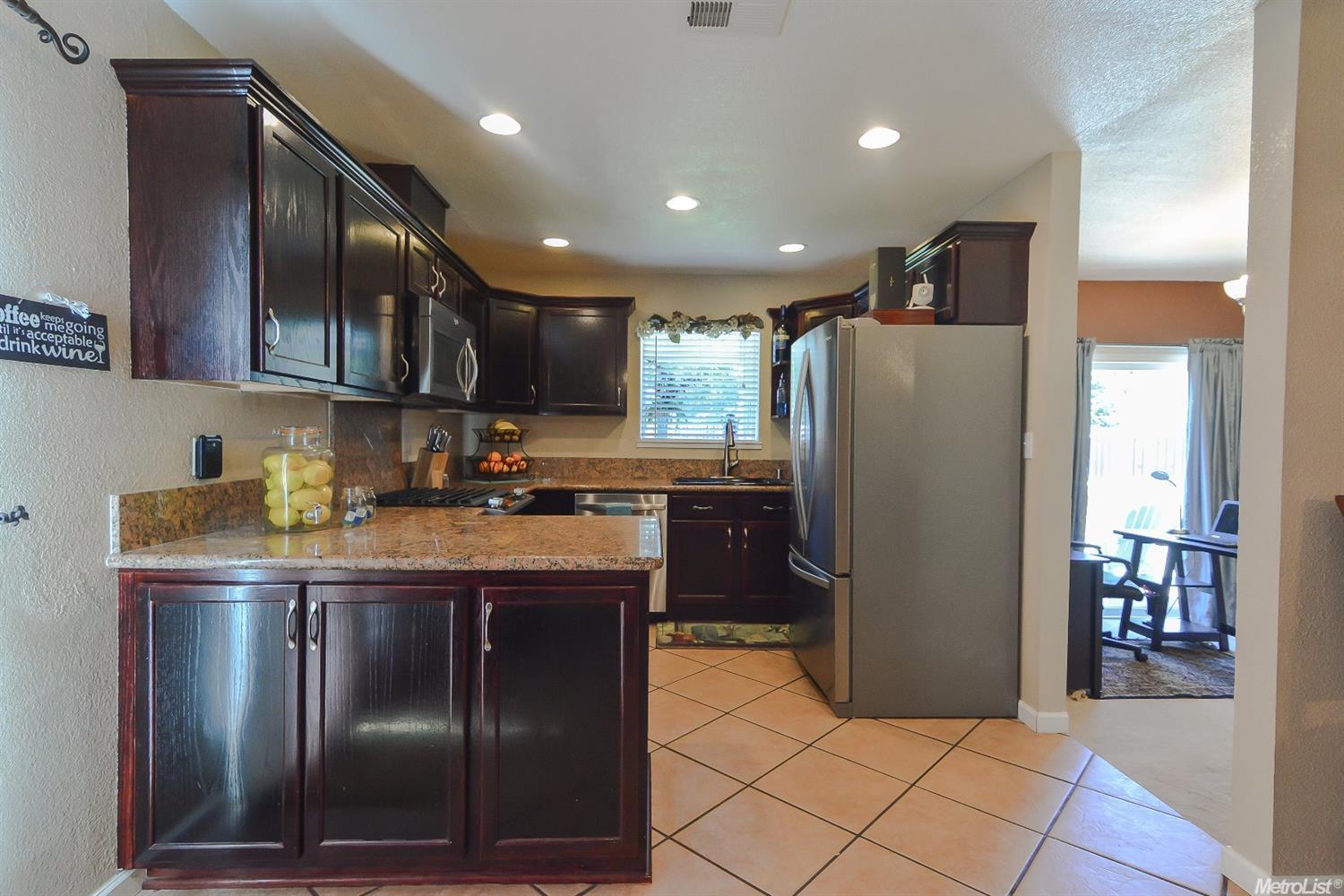 850 Cypress St, Manteca, CA 95336 photo 11