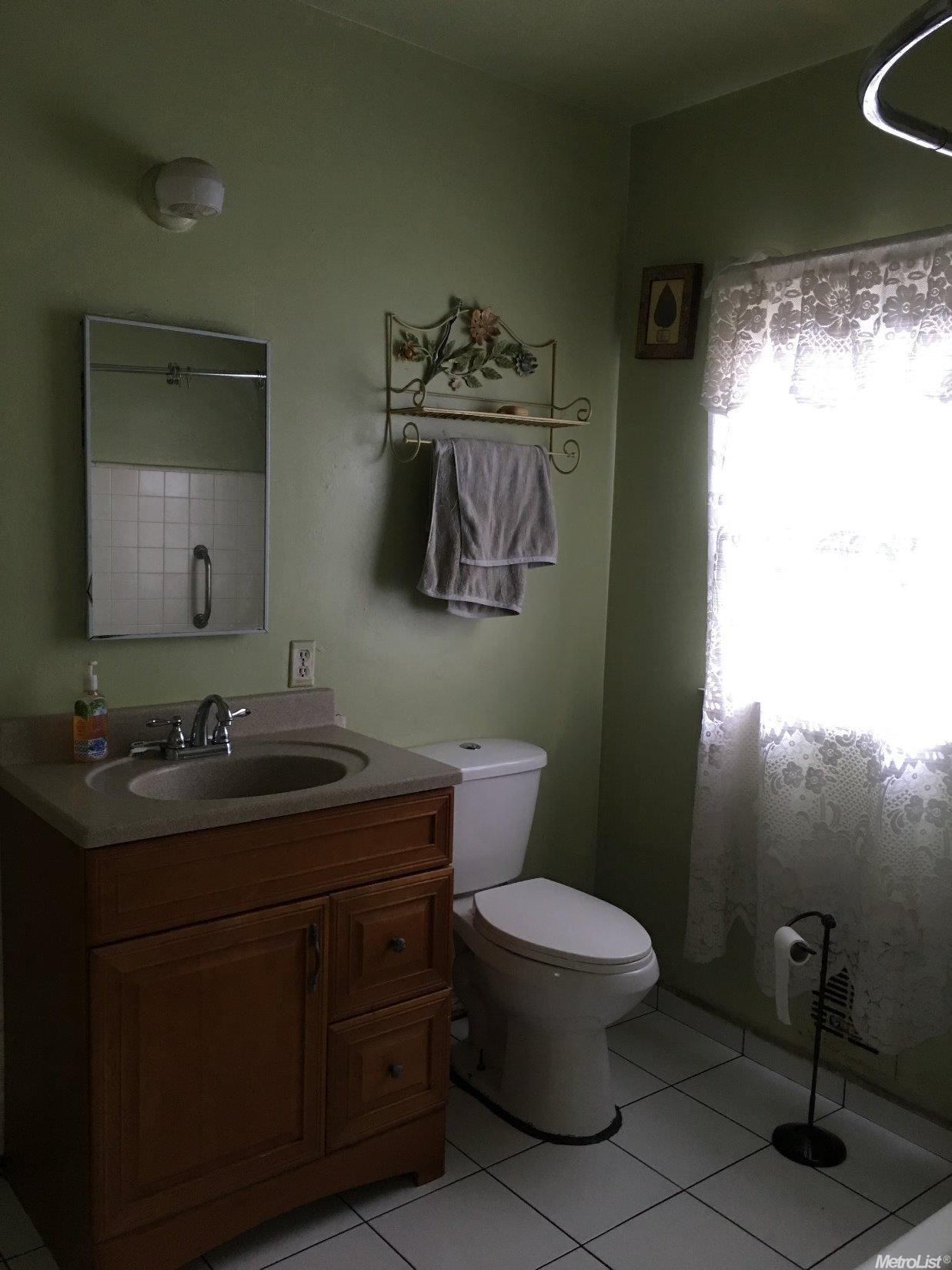2158 E Marsh St, Stockton, CA 95205 photo 10