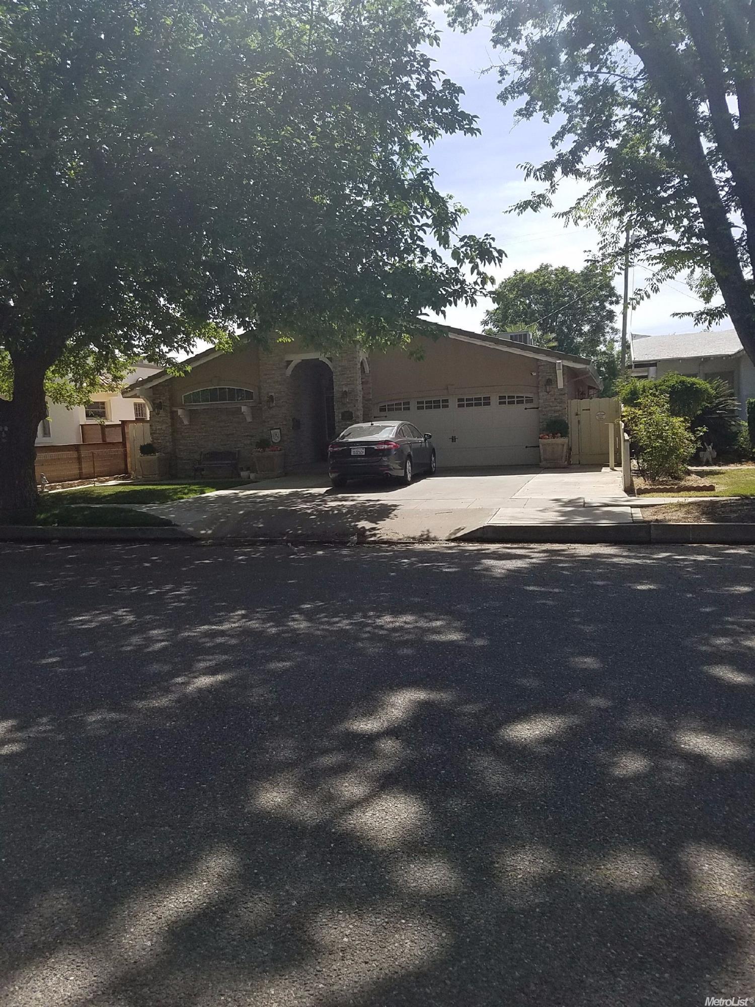 425 7th St, Gustine, CA 95322 photo 1