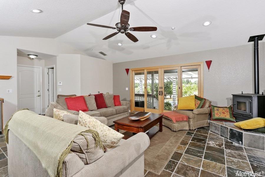 8778 Dillard Rd, Wilton, CA 95693 photo 13