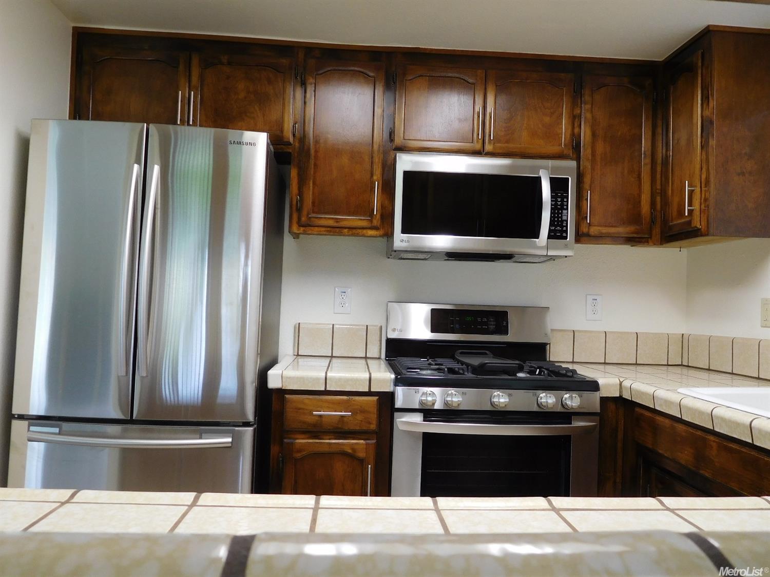 1512 Poust Rd, Modesto, CA 95358 photo 4