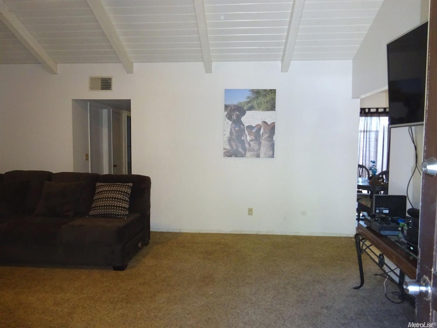 308 Los Verdes Ct, Modesto, CA 95354 photo 3