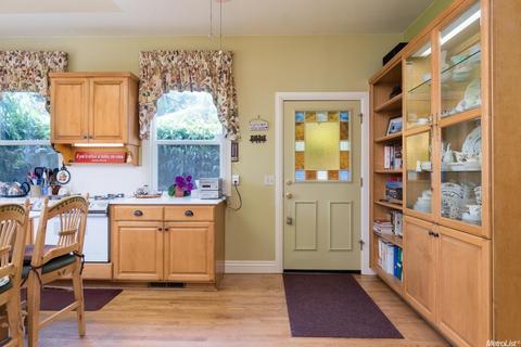 610 Myrtle Ave, Placerville, CA 95667 photo 14